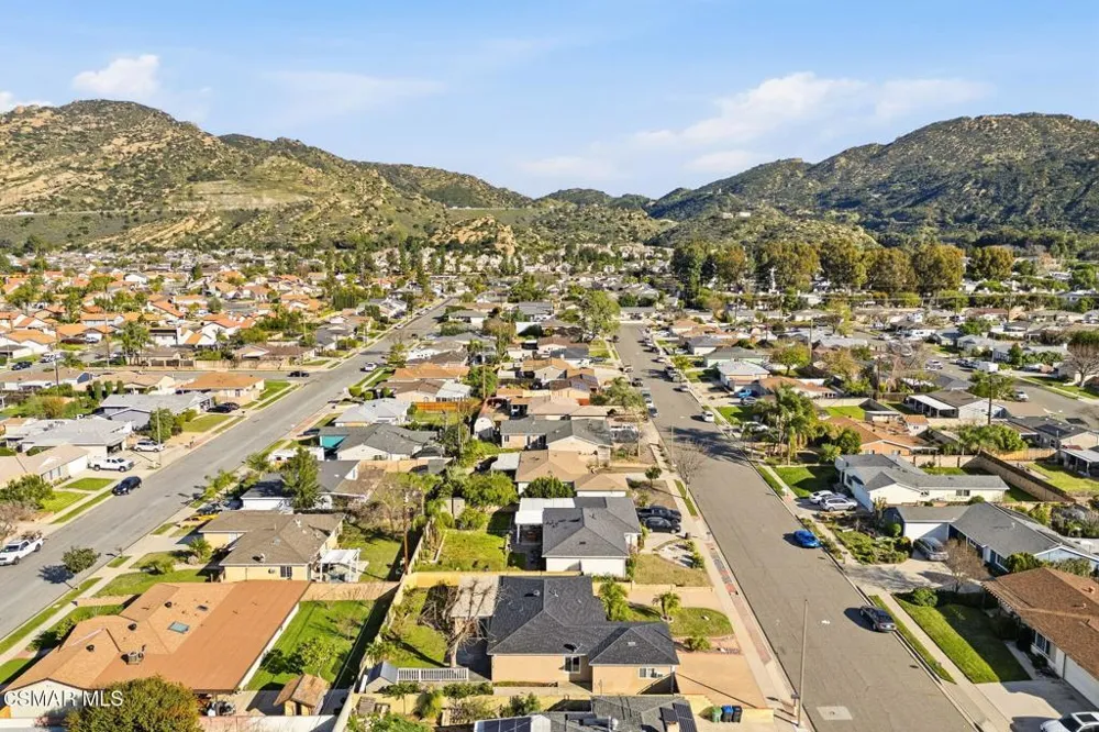 6271 Marsha Avenue Simi Valley, CA 93063