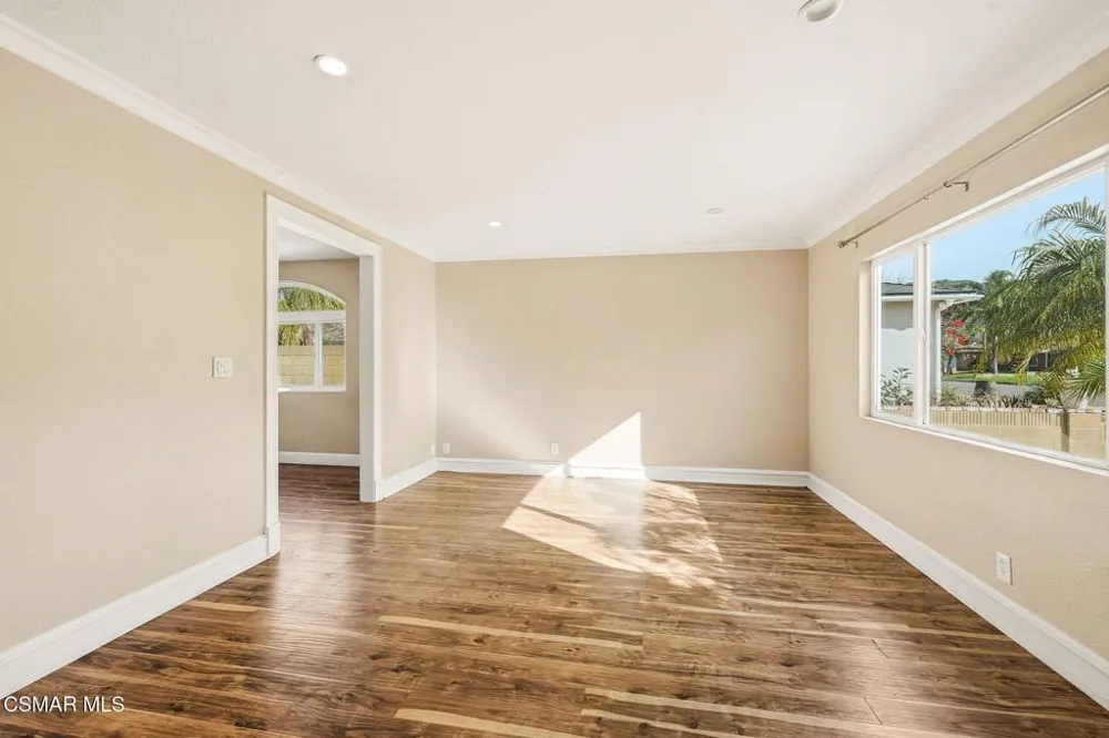 6271 Marsha Avenue Simi Valley, CA 93063