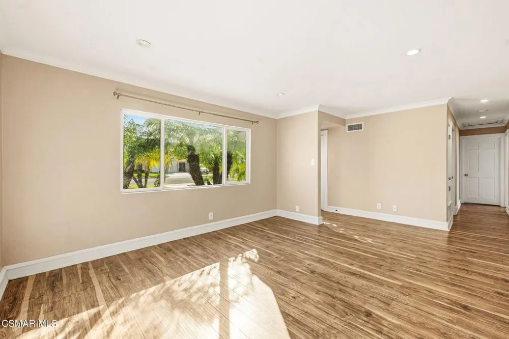 6271 Marsha Avenue Simi Valley, CA 93063