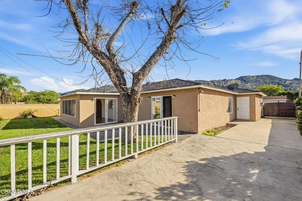 6271 Marsha Avenue Simi Valley, CA 93063