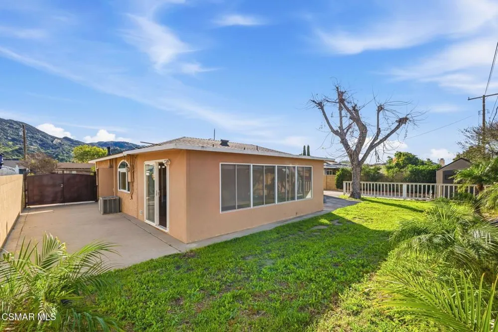 6271 Marsha Avenue Simi Valley, CA 93063