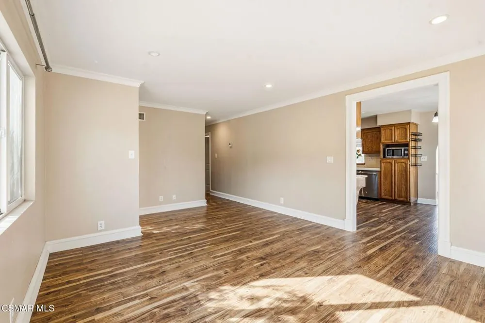 6271 Marsha Avenue Simi Valley, CA 93063
