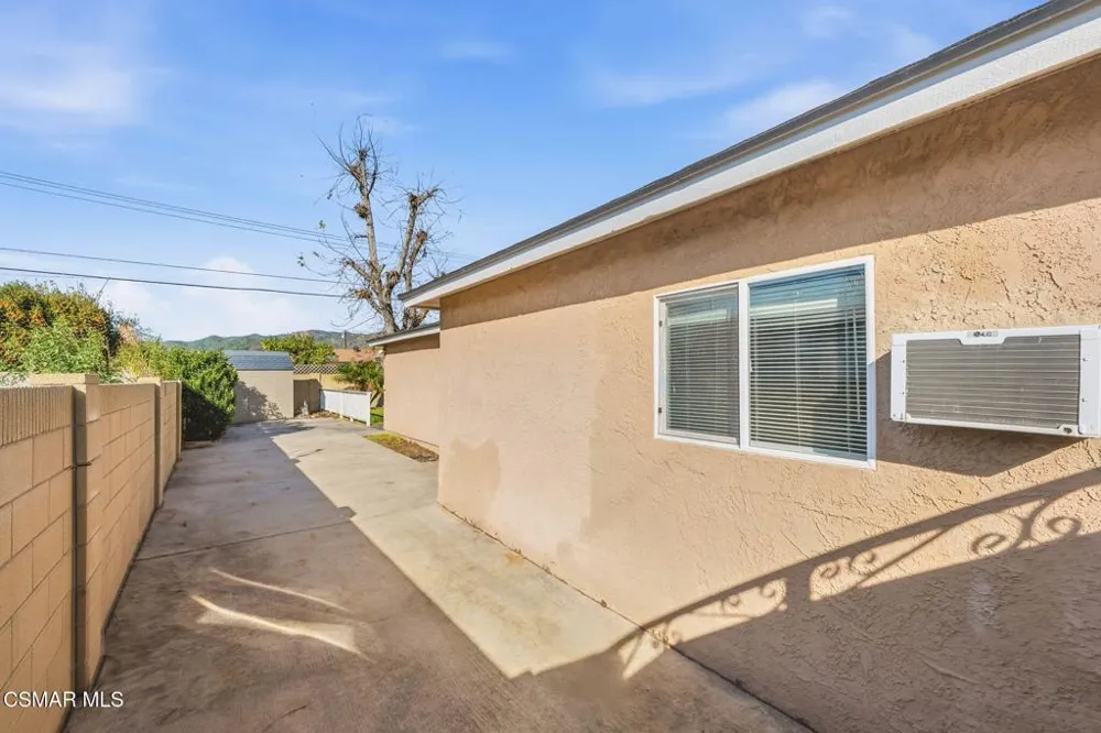 6271 Marsha Avenue Simi Valley, CA 93063