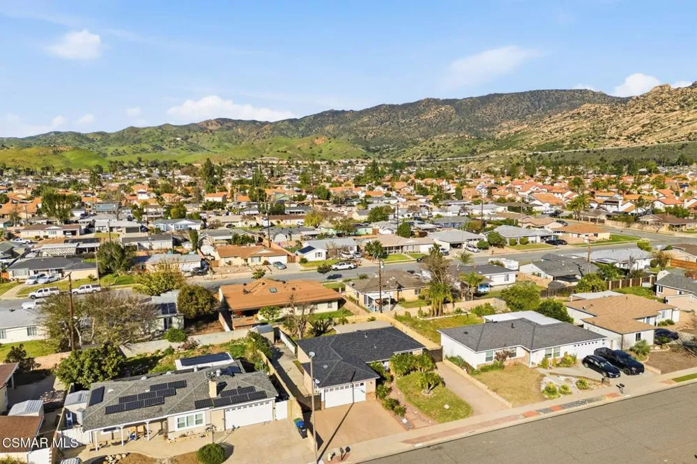 6271 Marsha Avenue Simi Valley, CA 93063