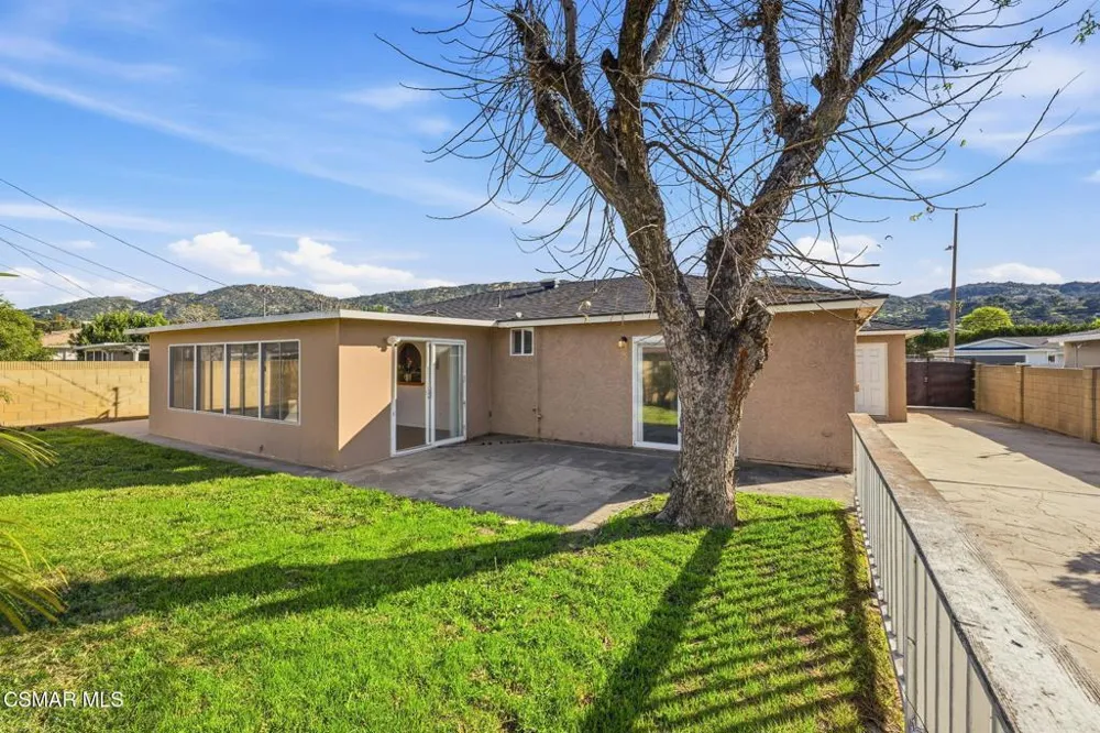 6271 Marsha Avenue Simi Valley, CA 93063