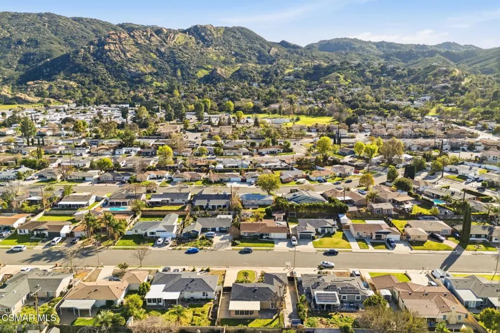 6271 Marsha Avenue Simi Valley, CA 93063