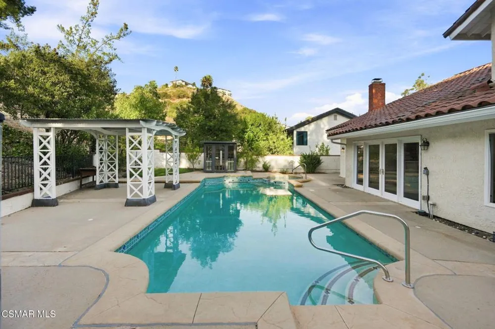1616 Valecroft Avenue Westlake Village, CA 91361