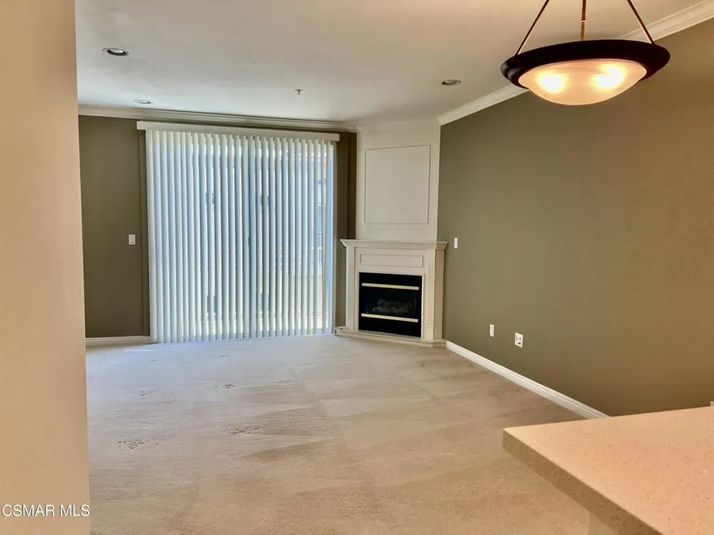 5210 Premiere Hills Drive #230 Woodland Hills, CA 91364