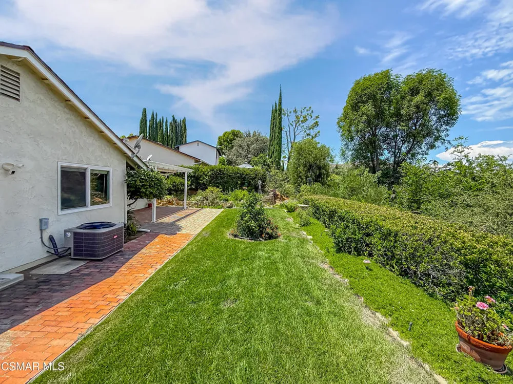 29249 Hillrise Drive Agoura Hills, CA 91301