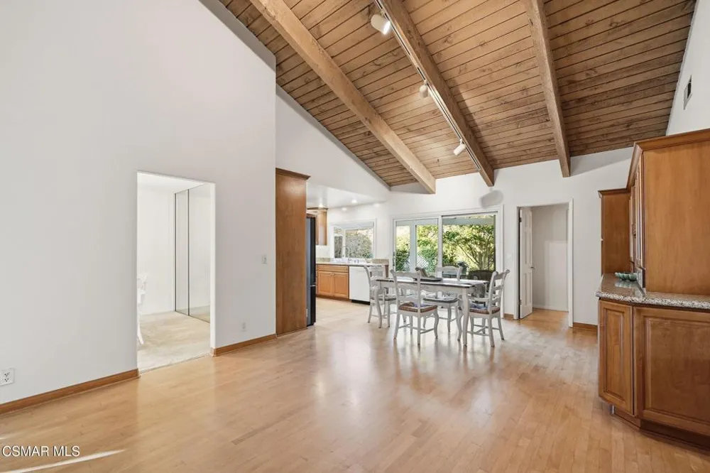 1044 Twinfoot Court Westlake Village, CA 91361