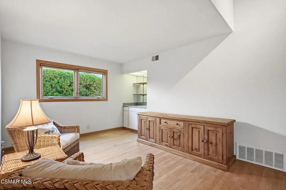 1044 Twinfoot Court Westlake Village, CA 91361