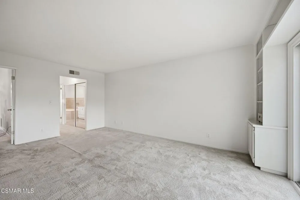 1044 Twinfoot Court Westlake Village, CA 91361