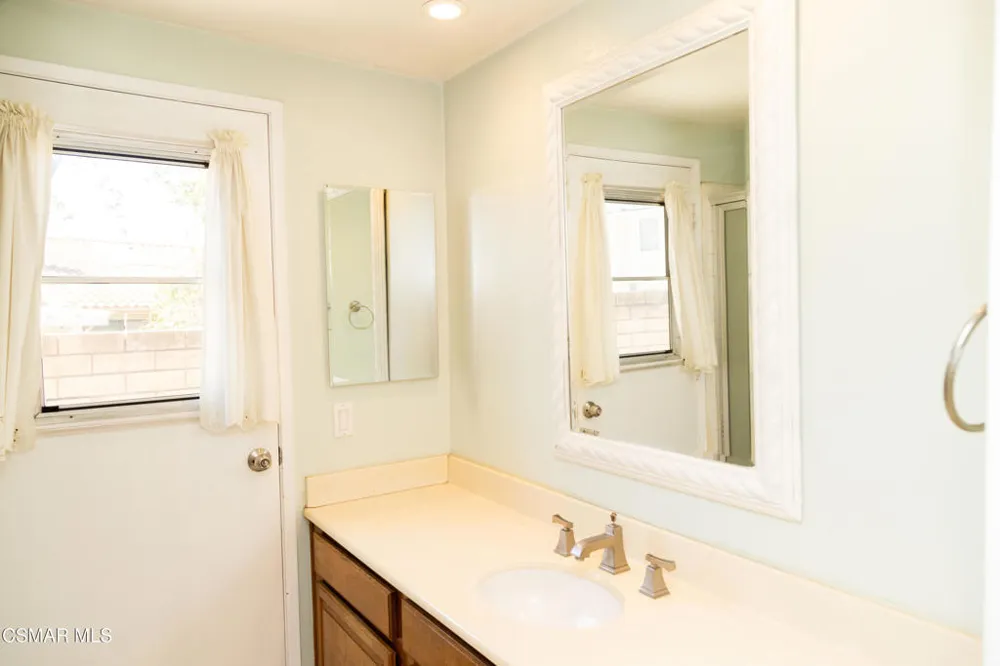 3975 Southhampton Road Moorpark, CA 93021