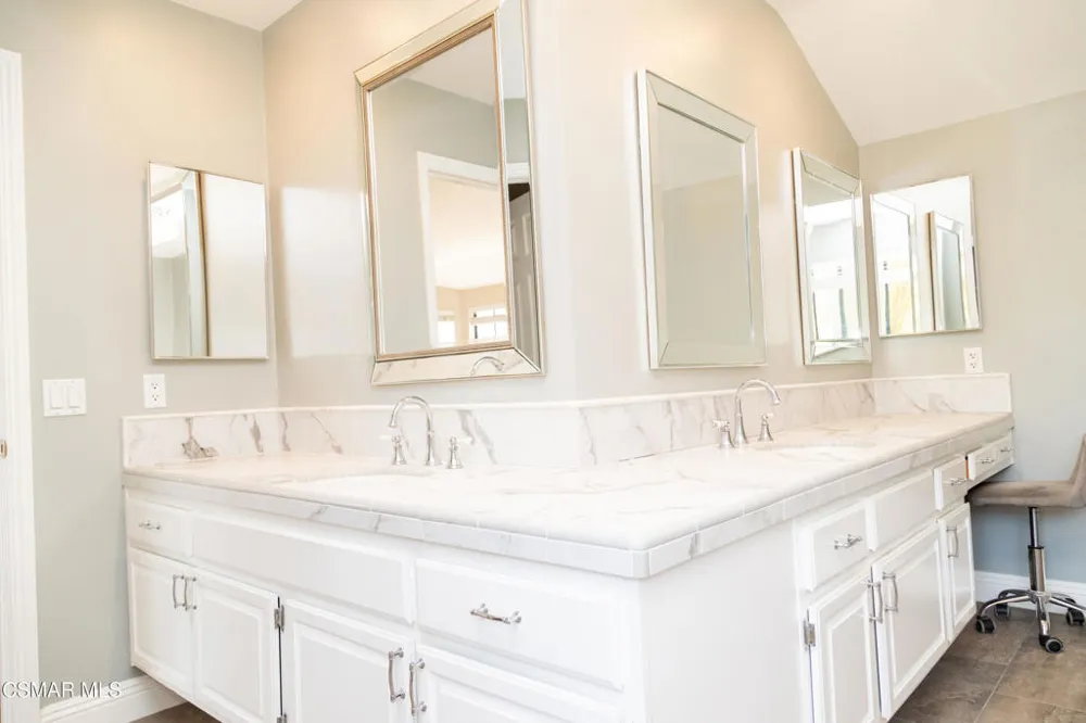 3975 Southhampton Road Moorpark, CA 93021