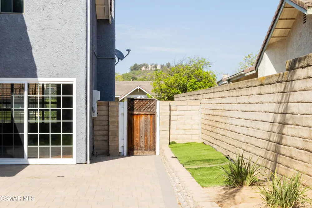3975 Southhampton Road Moorpark, CA 93021