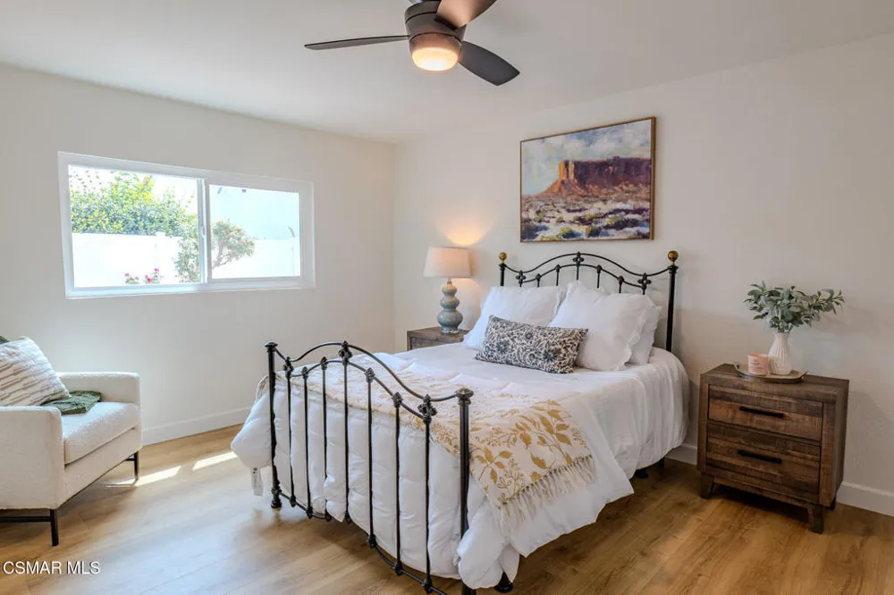 8018 Winnetka Avenue Winnetka, CA 91306