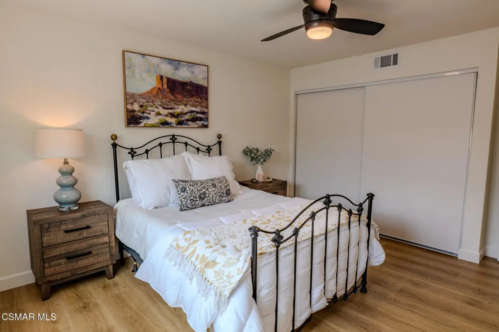8018 Winnetka Avenue Winnetka, CA 91306