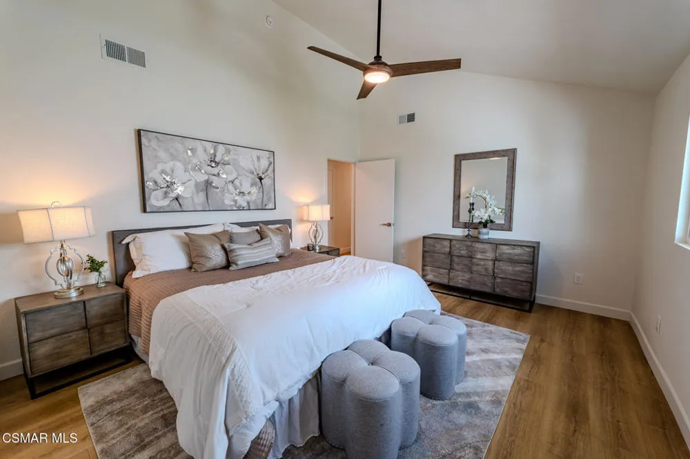 8018 Winnetka Avenue Winnetka, CA 91306