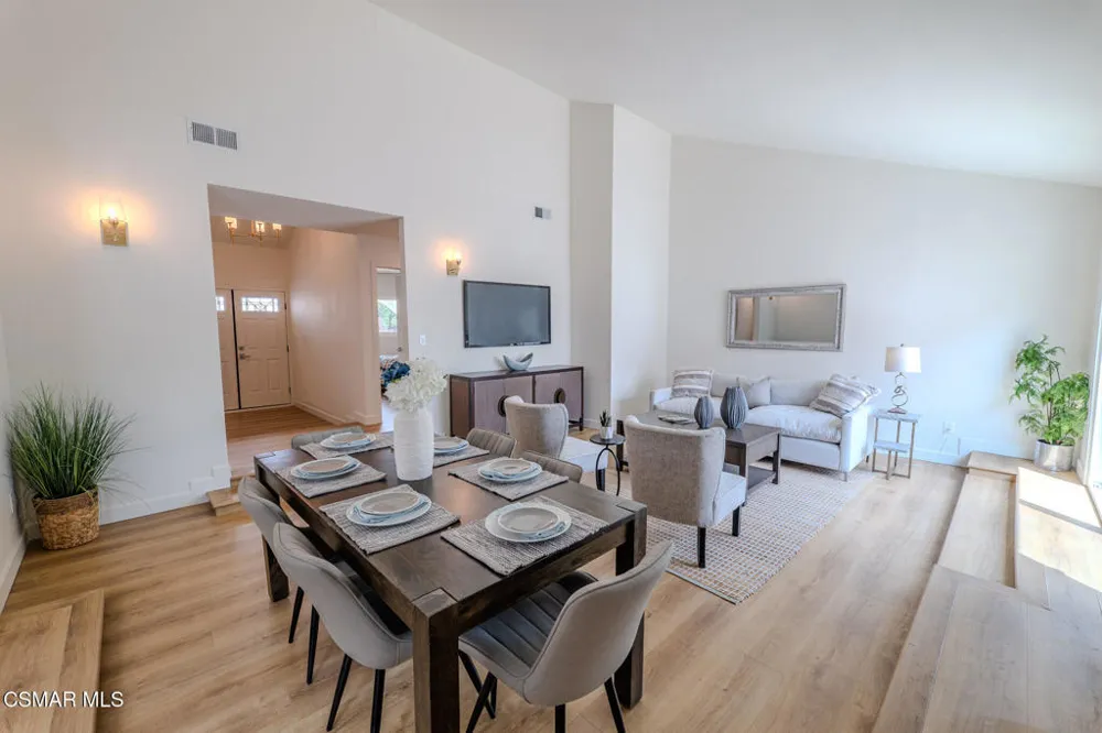8018 Winnetka Avenue Winnetka, CA 91306