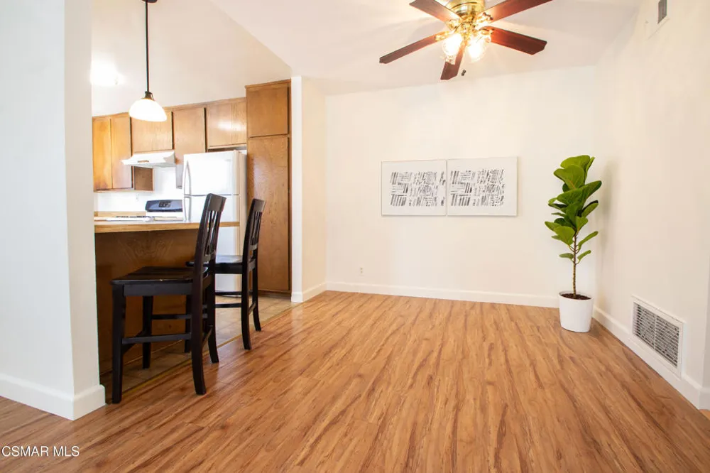 2583 La Paloma Circle Thousand Oaks, CA 91360