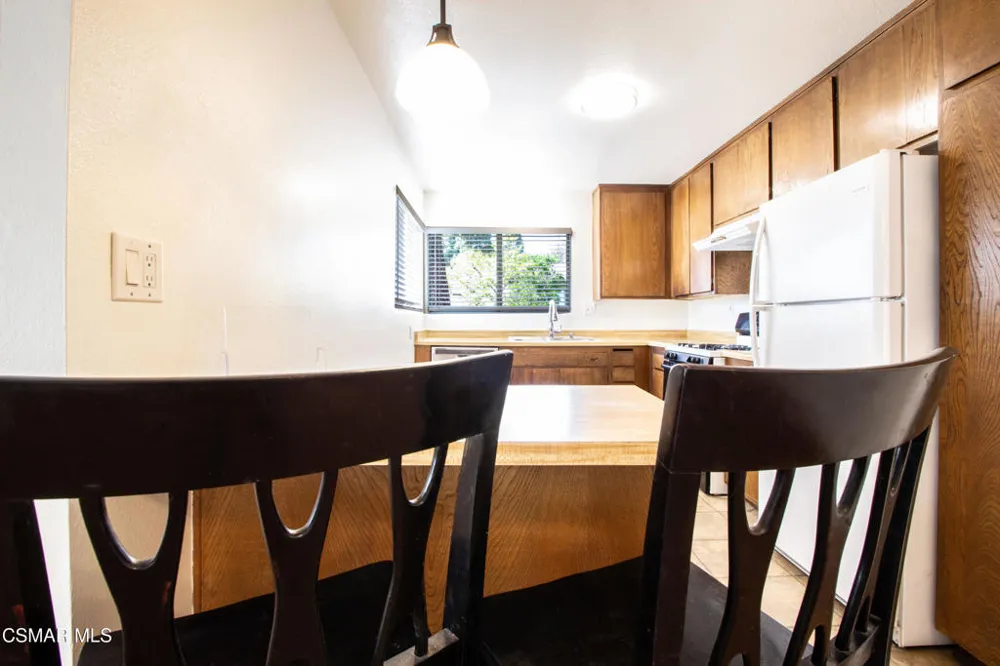 2583 La Paloma Circle Thousand Oaks, CA 91360