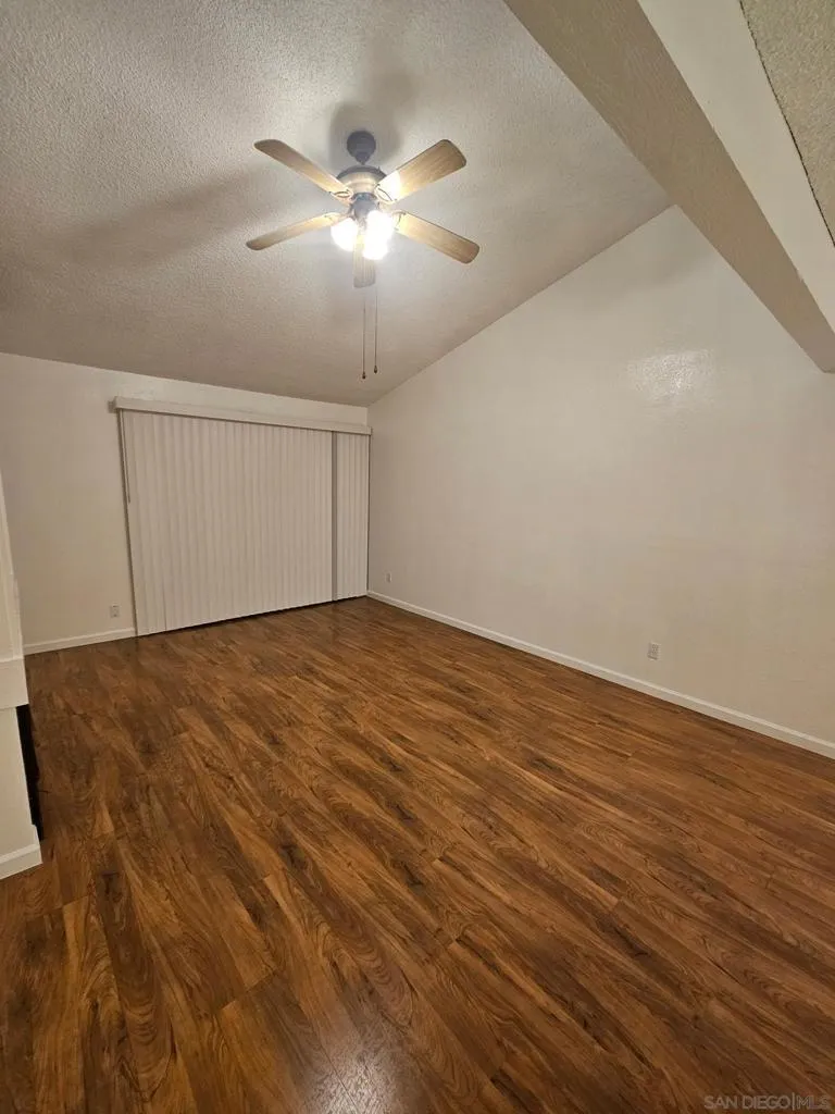 9109 Village Glen #268 San Diego, CA 92123