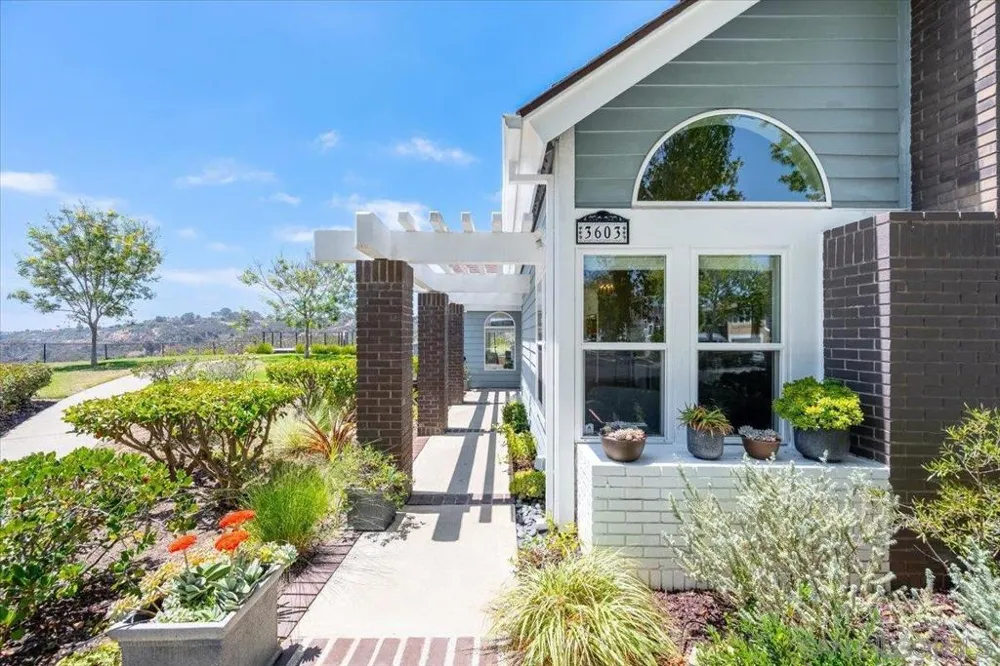 3603 Lorimer Ln Encinitas, CA 92024
