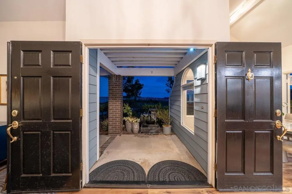 3603 Lorimer Ln Encinitas, CA 92024