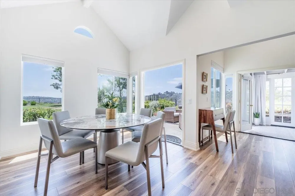 3603 Lorimer Ln Encinitas, CA 92024