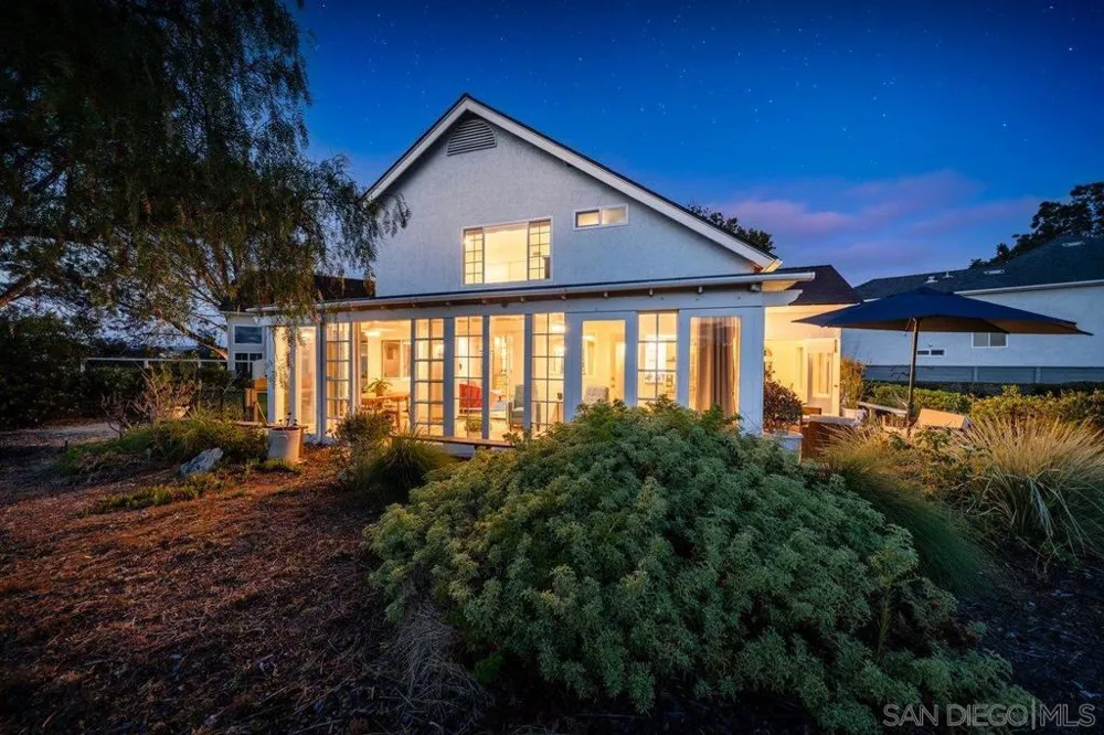 3603 Lorimer Ln Encinitas, CA 92024