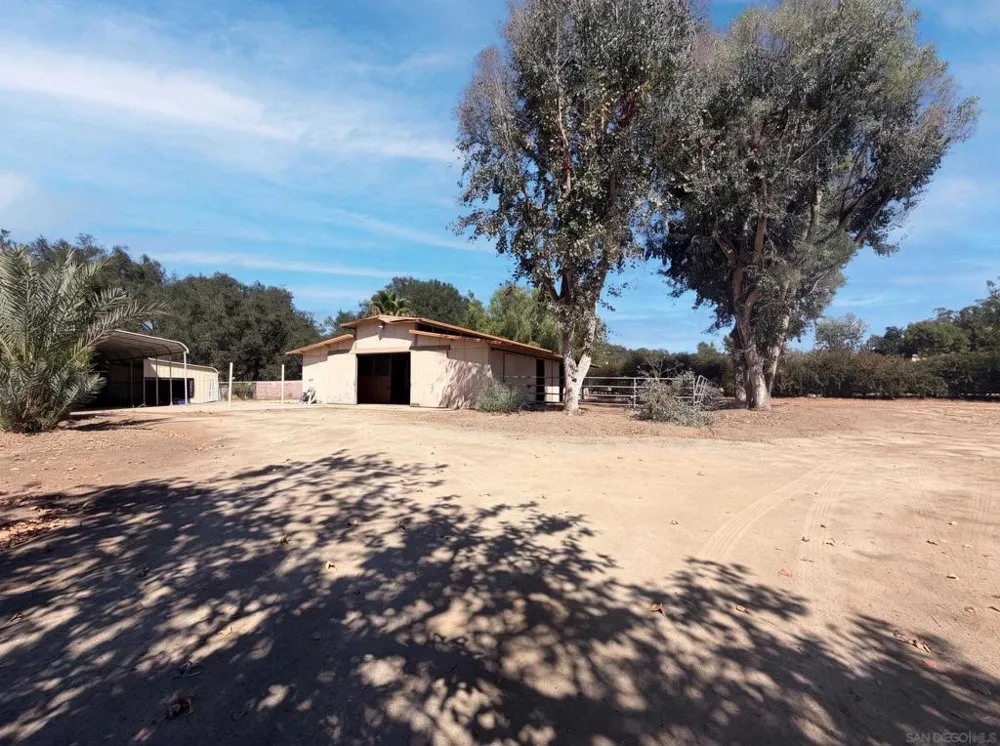 15408 Glentree Valley Center, CA 92082