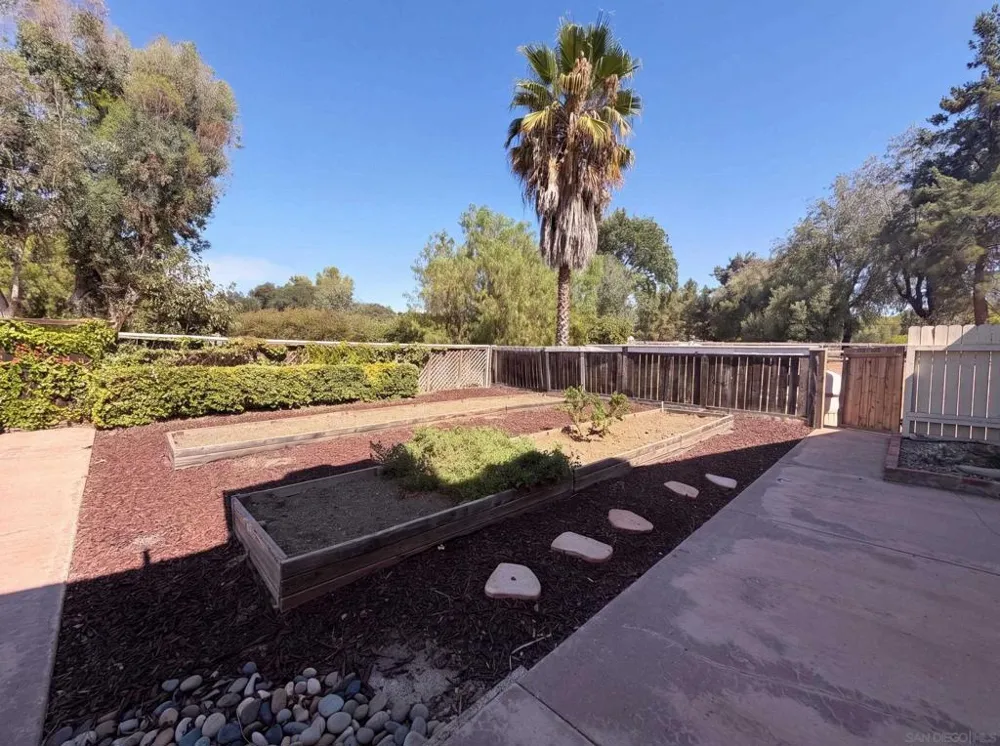 15408 Glentree Valley Center, CA 92082