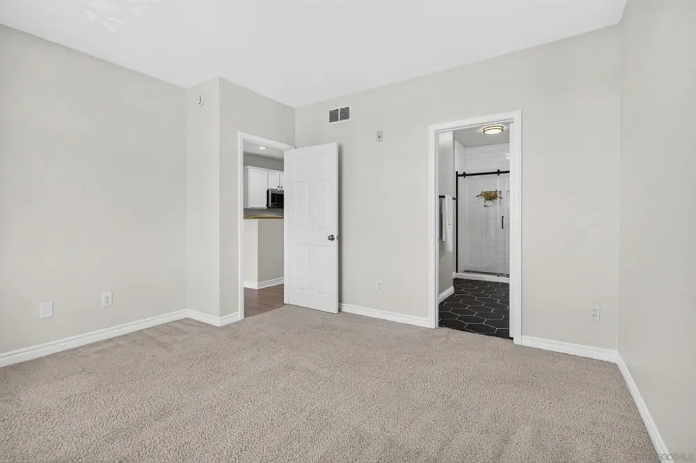 3830 Elijah #426 San Diego, CA 92130