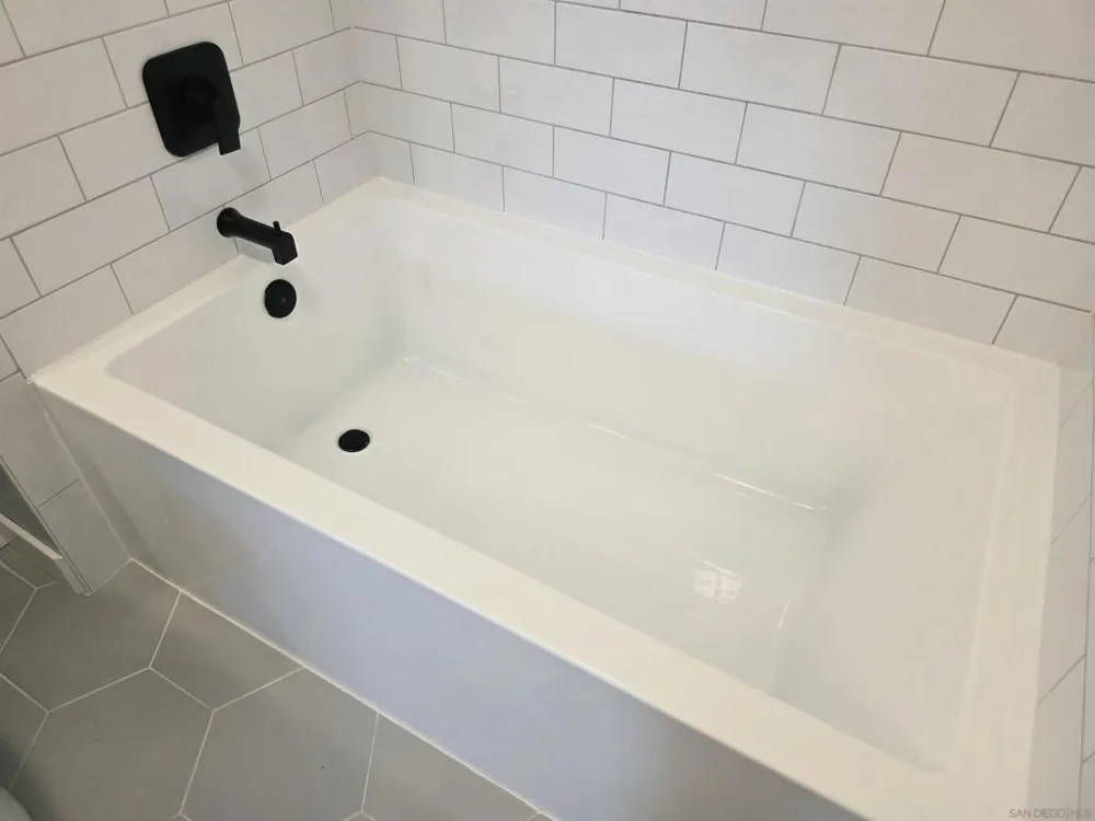 3830 Elijah #426 San Diego, CA 92130