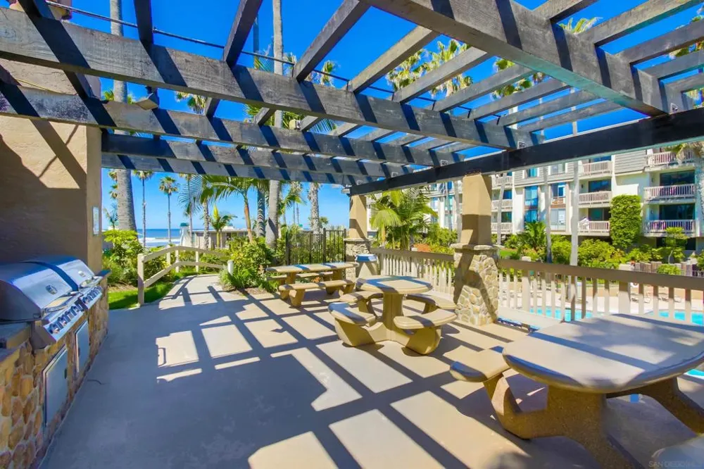 999 Pacific St. #G11 Oceanside, CA 92054