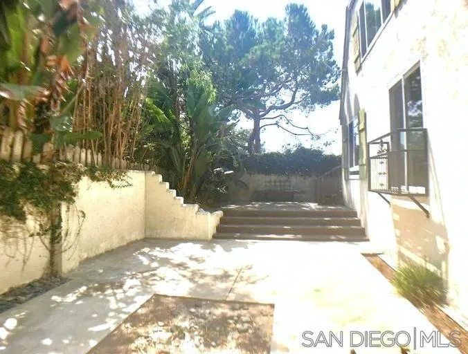 223 10th Street Del Mar, CA 92014