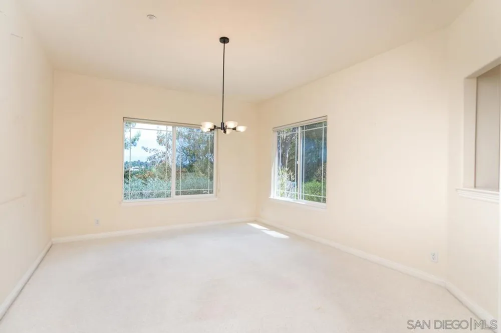 613 Carnation Ln Fallbrook, CA 92028