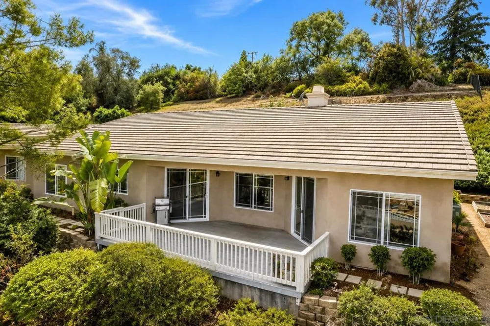 613 Carnation Ln Fallbrook, CA 92028