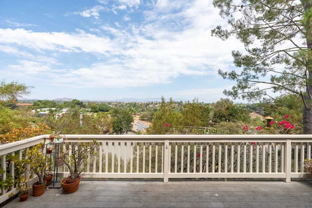 613 Carnation Ln Fallbrook, CA 92028