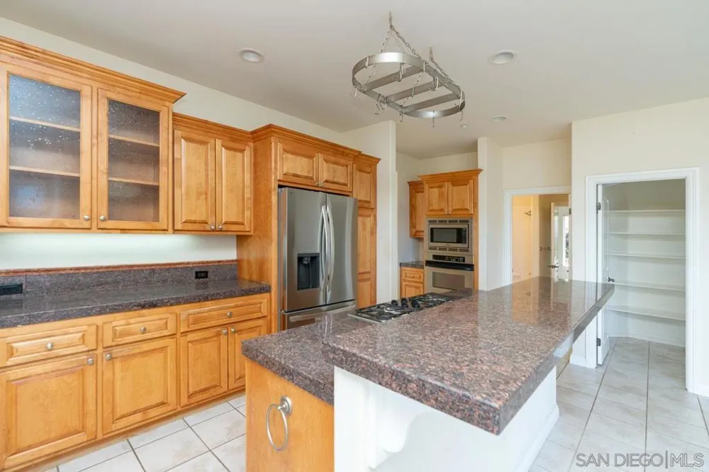 613 Carnation Ln Fallbrook, CA 92028