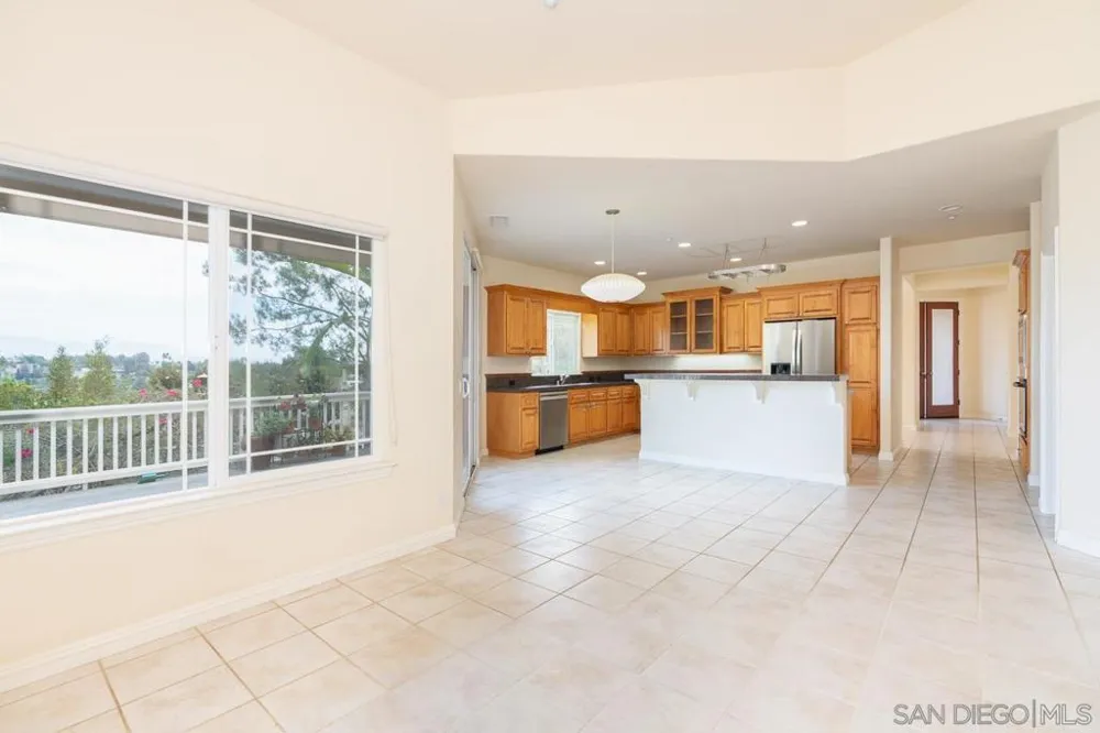 613 Carnation Ln Fallbrook, CA 92028