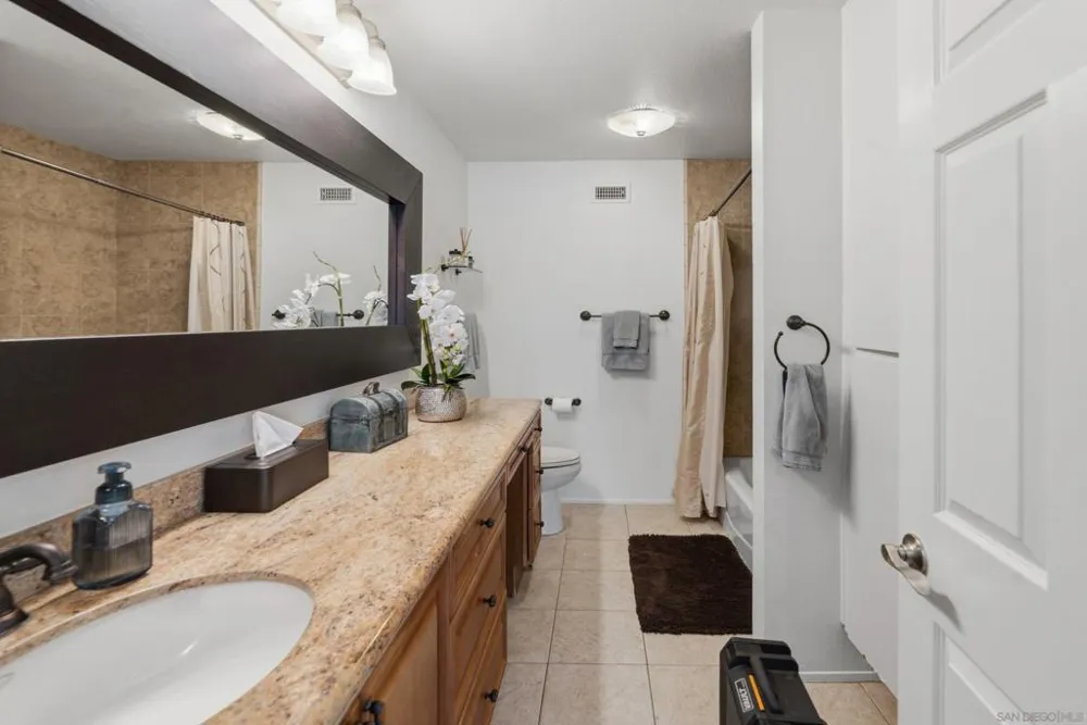 13126 Silver Saddle Ln Poway, CA 92064