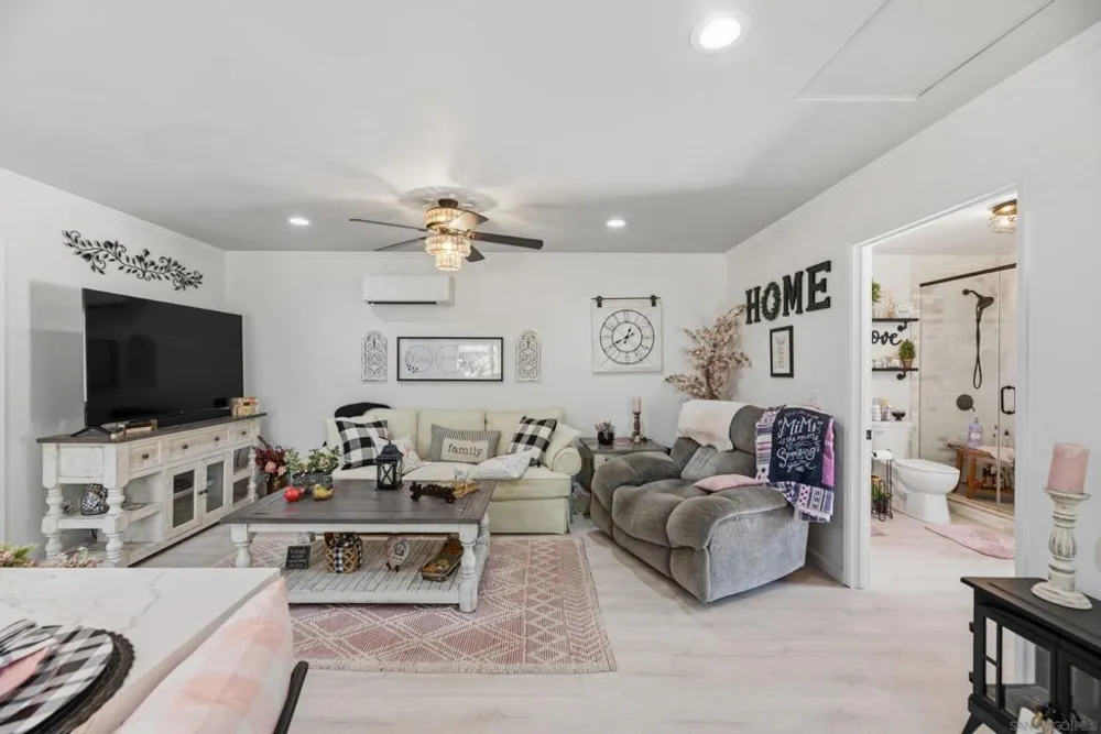 13126 Silver Saddle Ln Poway, CA 92064