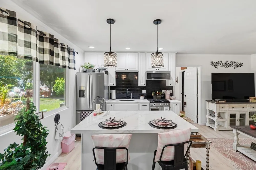 13126 Silver Saddle Ln Poway, CA 92064