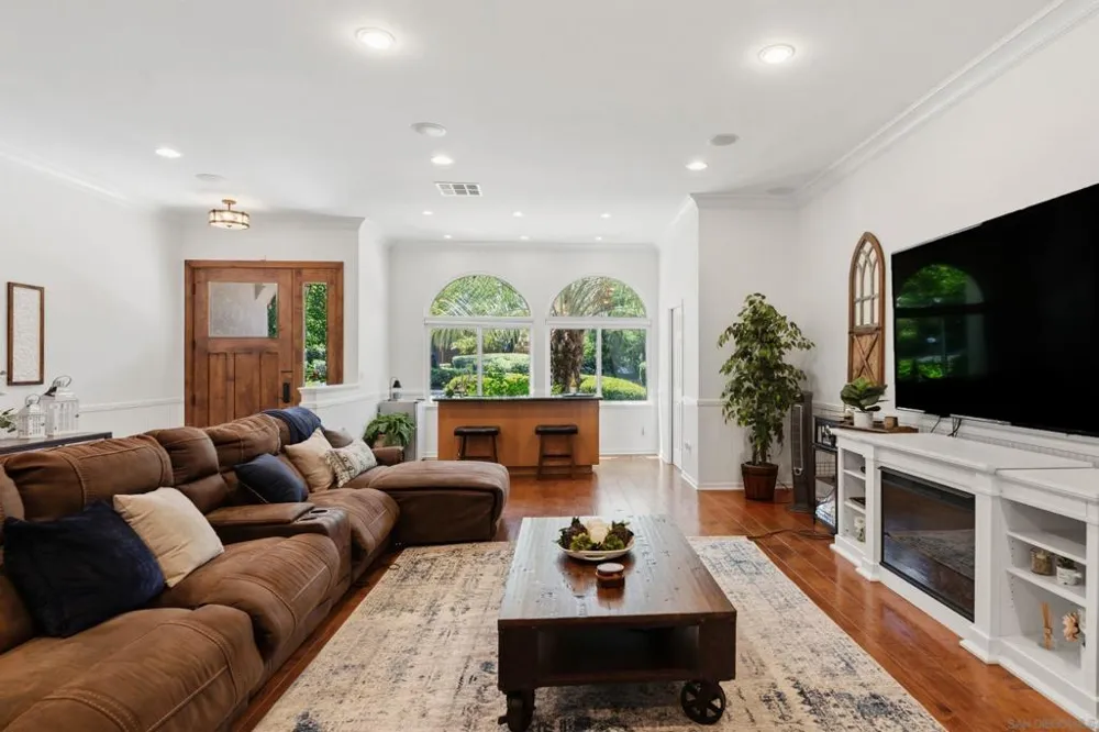 13126 Silver Saddle Ln Poway, CA 92064