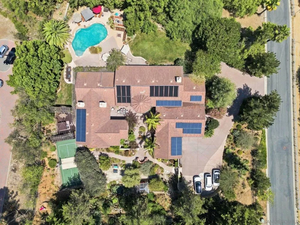 3501 Lone Hill Lane Encinitas, CA 92024