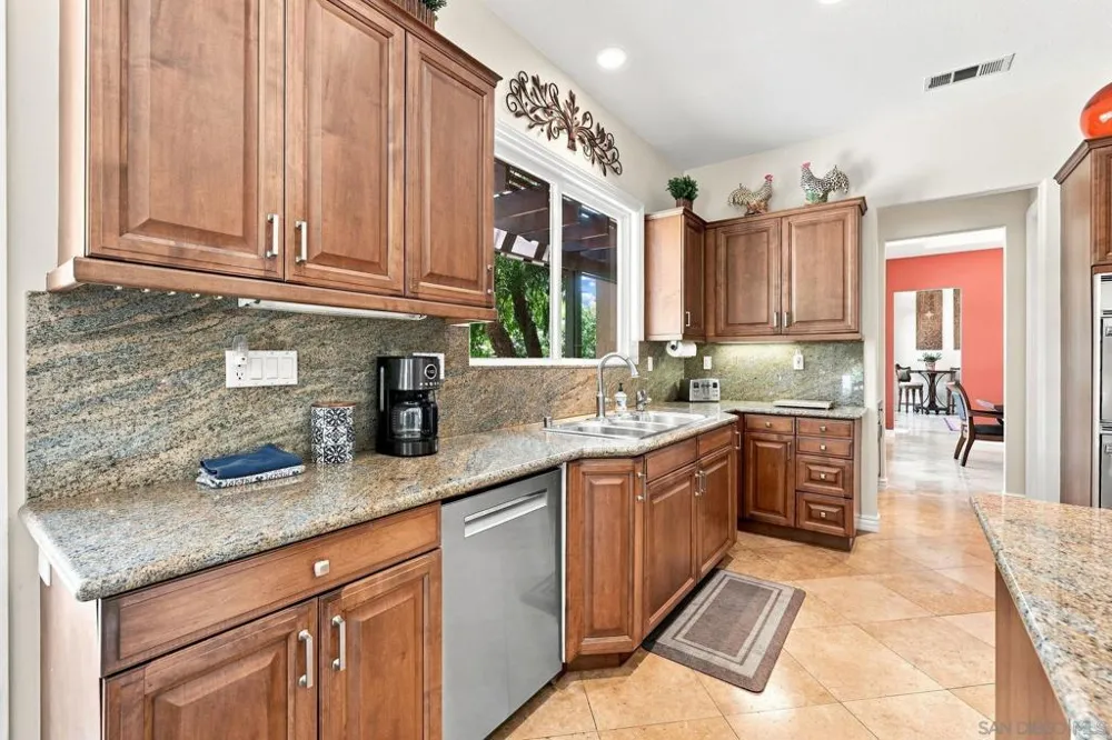 3501 Lone Hill Lane Encinitas, CA 92024