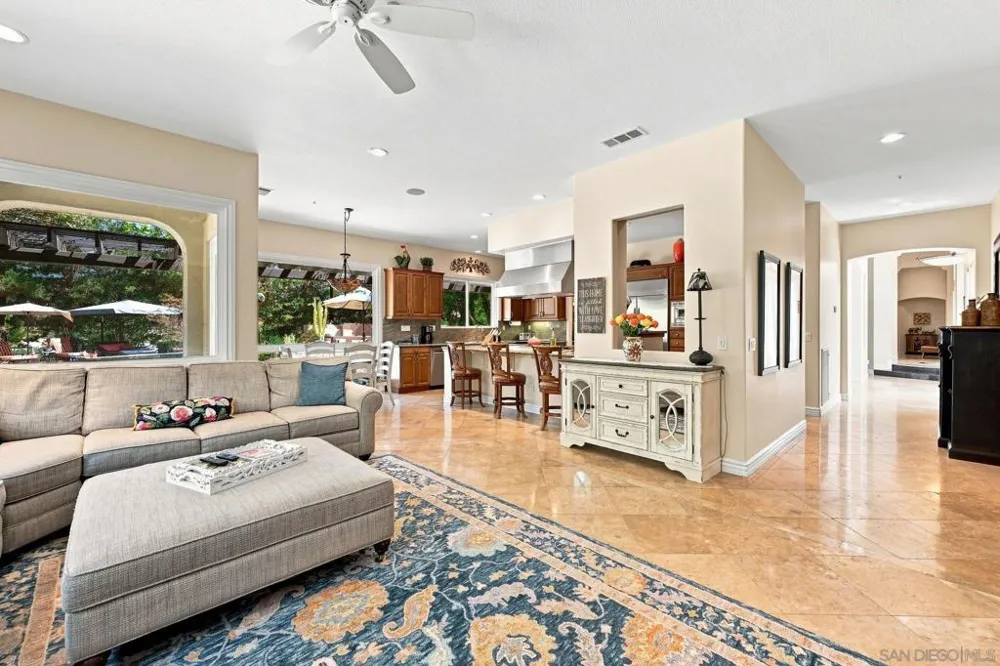 3501 Lone Hill Lane Encinitas, CA 92024
