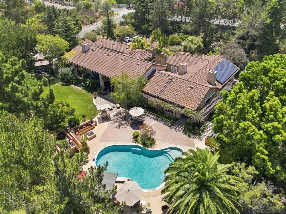 3501 Lone Hill Lane Encinitas, CA 92024