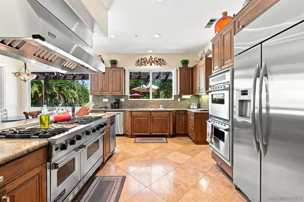 3501 Lone Hill Lane Encinitas, CA 92024
